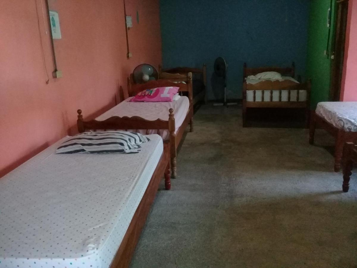 Hostal Maria Rivas Luaran gambar