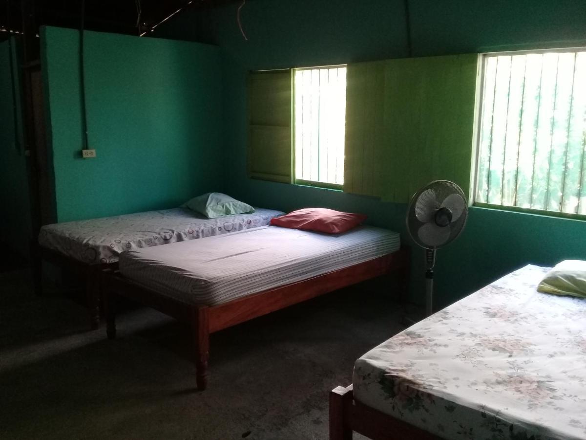 Hostal Maria Rivas Luaran gambar