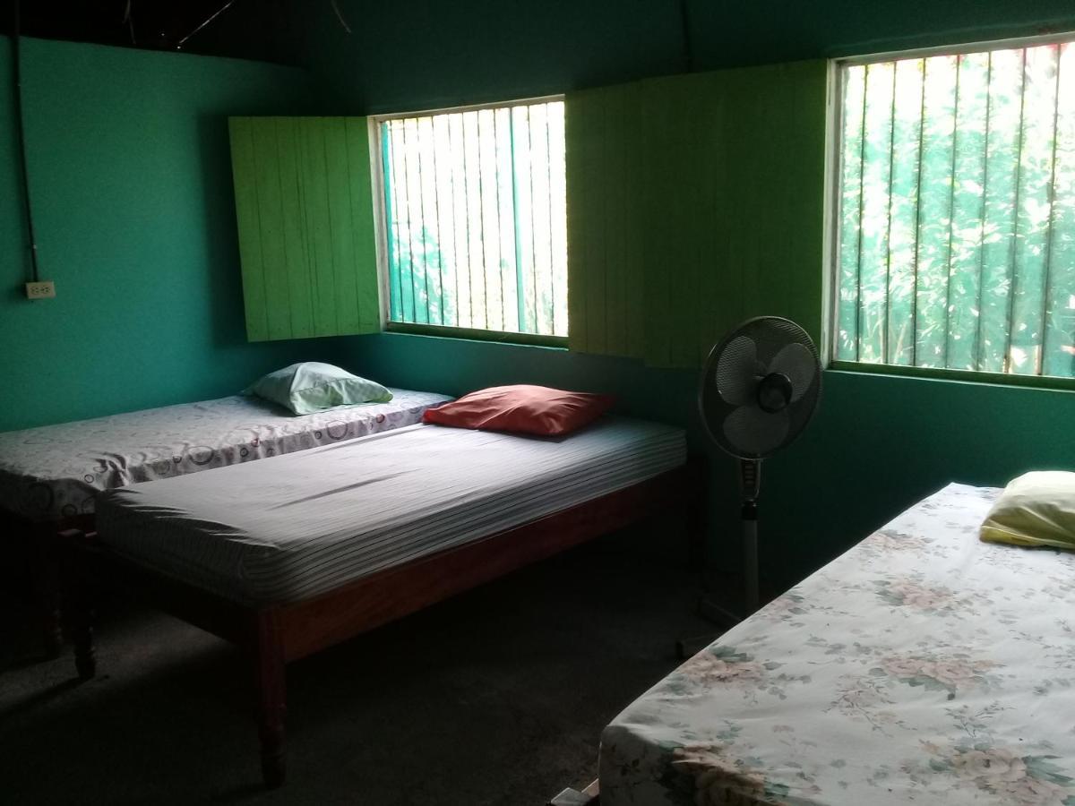 Hostal Maria Rivas Luaran gambar