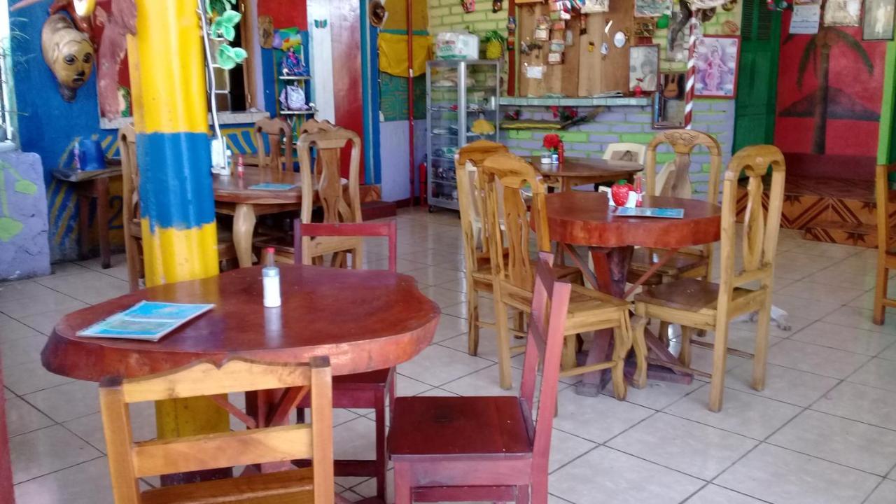 Hostal Maria Rivas Luaran gambar