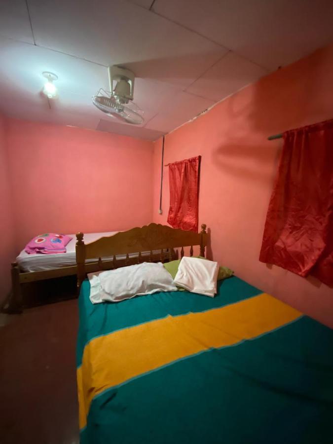 Hostal Maria Rivas Luaran gambar