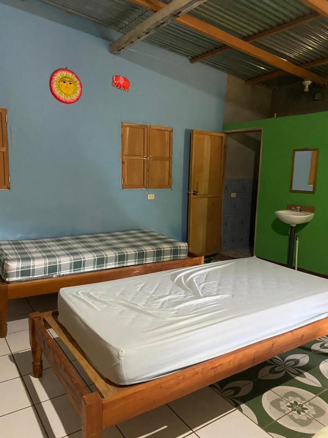 Hostal Maria Rivas Luaran gambar