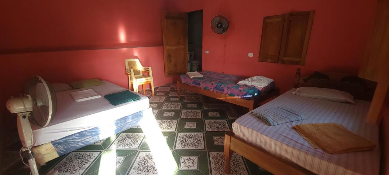 Hostal Maria Rivas Luaran gambar