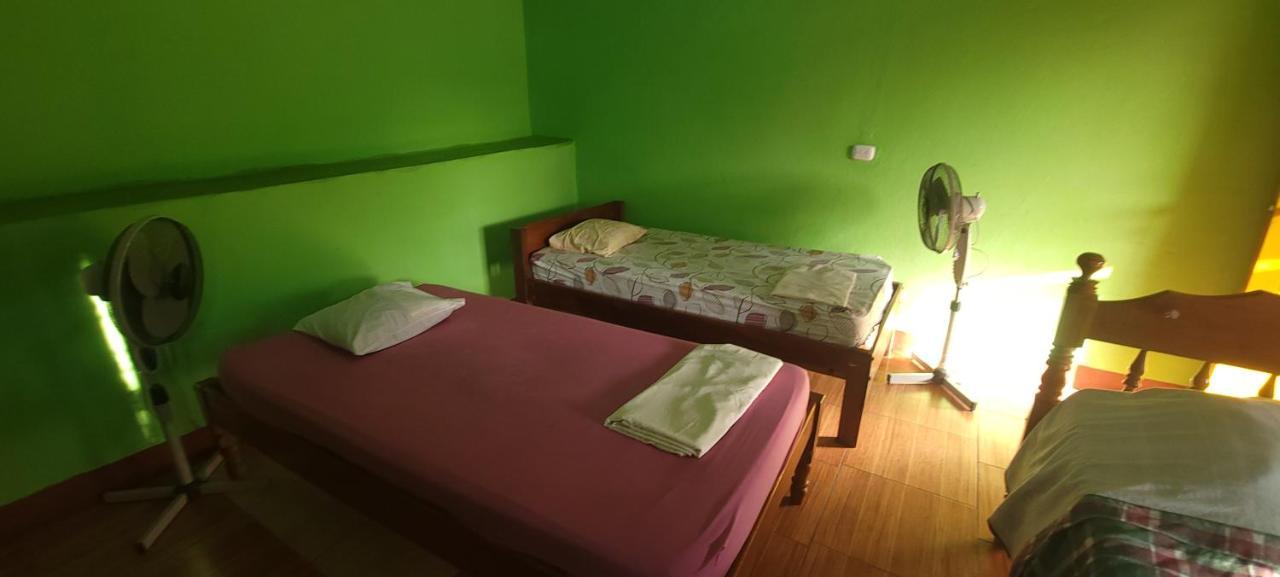 Hostal Maria Rivas Luaran gambar