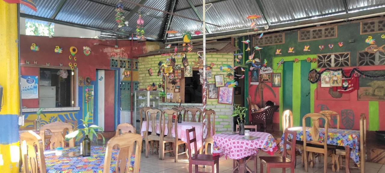Hostal Maria Rivas Luaran gambar
