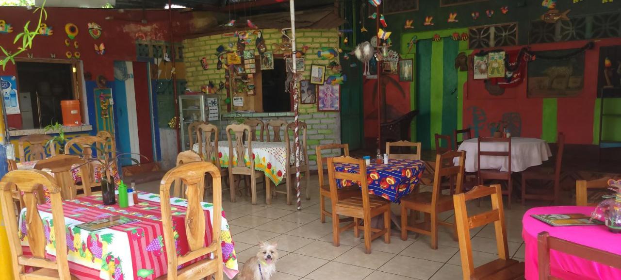 Hostal Maria Rivas Luaran gambar