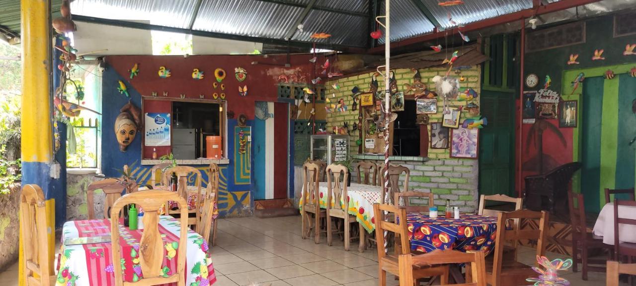 Hostal Maria Rivas Luaran gambar